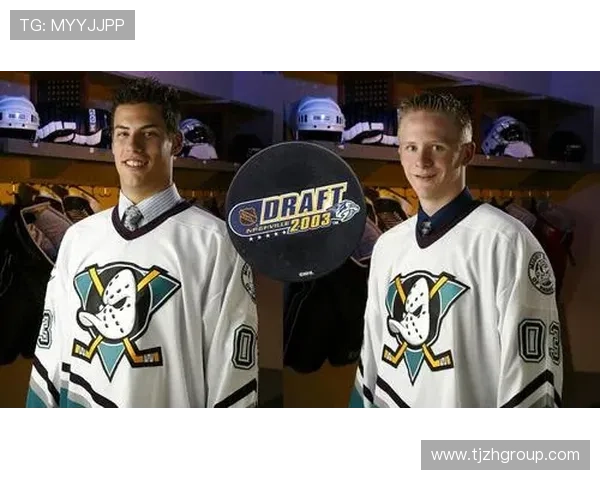 底特律红翼惨遭阿纳海姆小鸭逆袭 以2比5落败收场